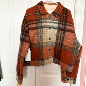 NWT Aritzia Wilfred Free Ganna Cropped Shirt Jacket Plaid